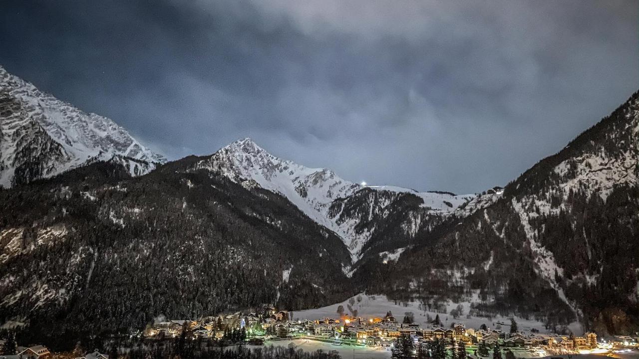 L'Atelier Du Temps - Hemmet Courmayeur Exterior foto