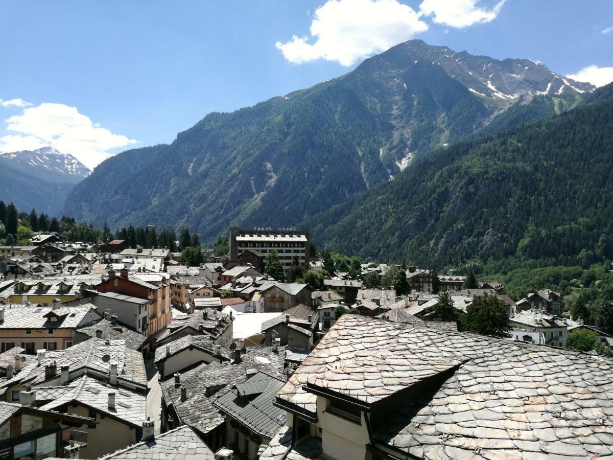 L'Atelier Du Temps - Hemmet Courmayeur Exterior foto